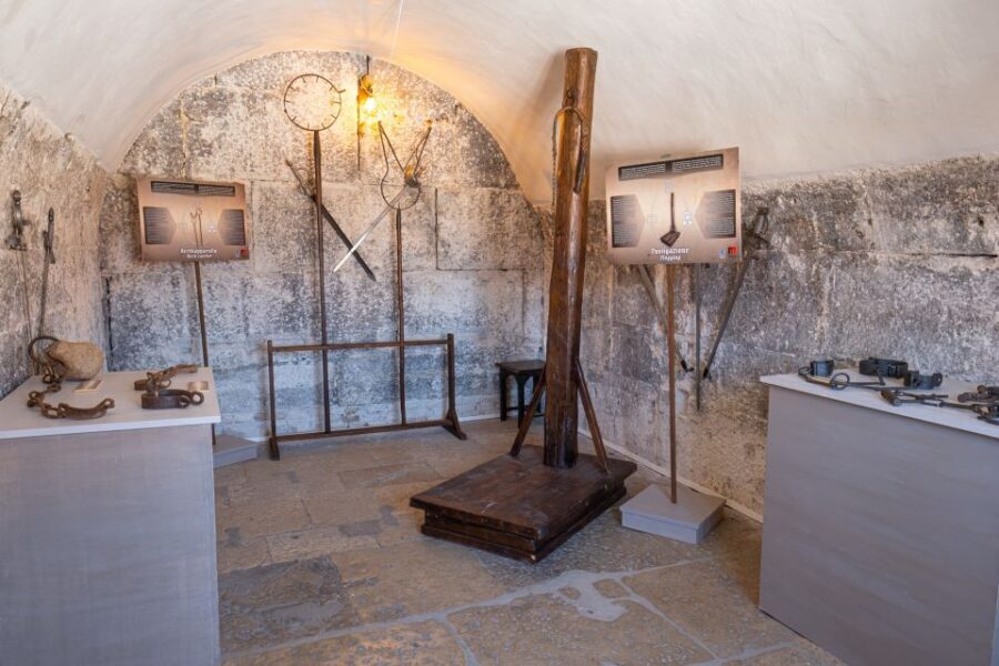 Venice: Lords of the Night Prison’s Palace Cells & Tortures - The Secret 1500s Path: A Route You Usually Cannot See