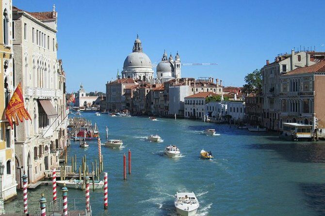 Venice Marco Polo Airport Private Departure Transfer - Two pickup styles: meet-and-greet vs full-service escort