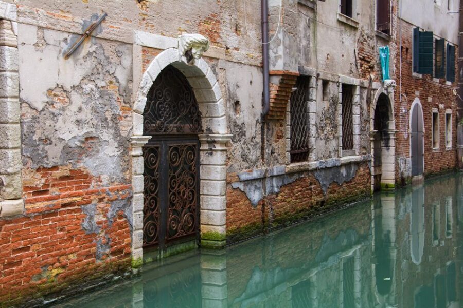 Venice: Morning Walking Tour - Scuola Grande di San Marco and the Captains of Fortune