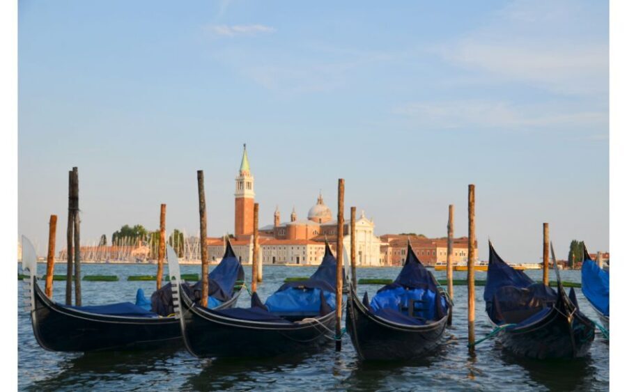 Venice: Morning Walking Tour with Local Guide - Why a Morning Start Changes Everything in Venice