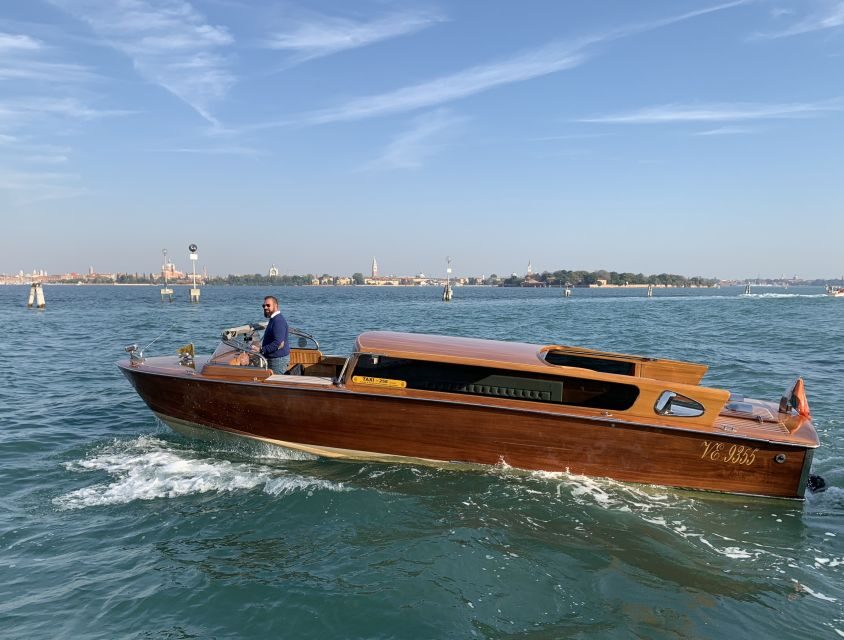 Venice: Murano and Burano Half-Day Boat Tour - Murano: glassblowing you can see with your own eyes