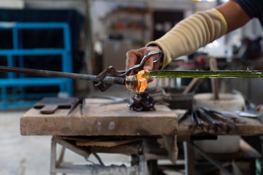 Venice: Murano Glass-Blowing Demo and Workshop - Meeting Near Rialto and Crossing the Lagoon