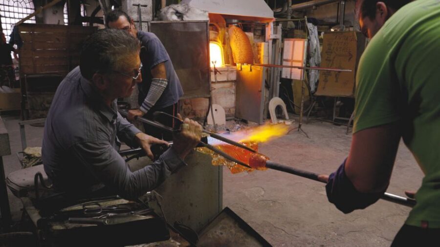 Venice: Murano Glass Factory Guided Tour with Prosecco - How the Murano Glass Factory Tour Works in 1 Hour
