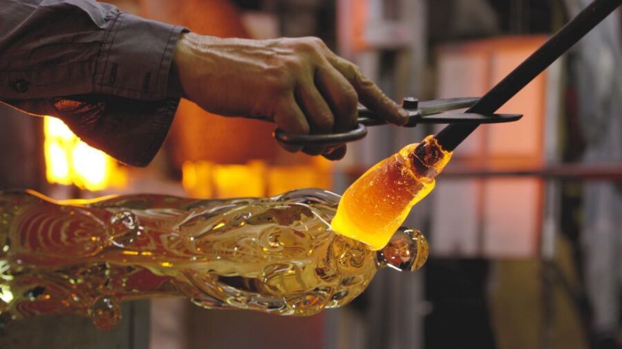 Venice: Murano Glass Factory Guided Tour with Prosecco - Inside the Factory: The Glass Master Demo and Your Prosecco Table