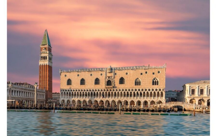 Venice: Mysterious Tales of Ghosts and Murders - Who this Venice ghost-and-murder walk suits best