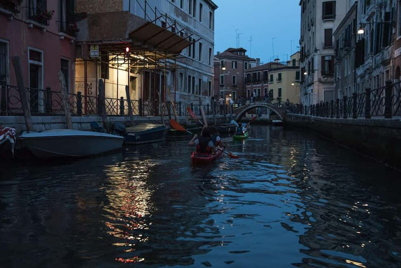 Venice: Night + Sunset Kayak Tour Kayak in the Canals - Cannareggio from the water: quieter angles and better photos