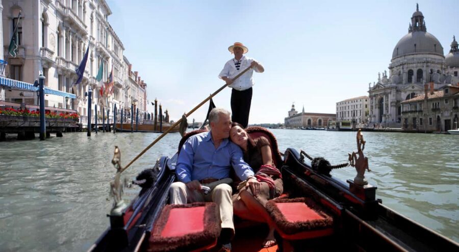 Venice: Off the Beaten Path Private Gondola Ride - Key things to know before you go