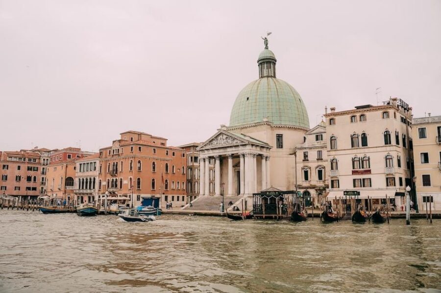 Venice: Off-the-Beaten-Path Small-group Walking Tour - Santa Lucia meeting point: the easiest way to start off-script