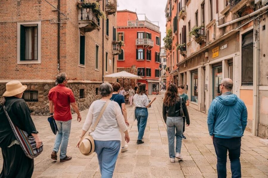 Venice: Off-the-Beaten-Path Small-group Walking Tour - 2.5 hours and small-group pacing: enough time to learn, not suffer