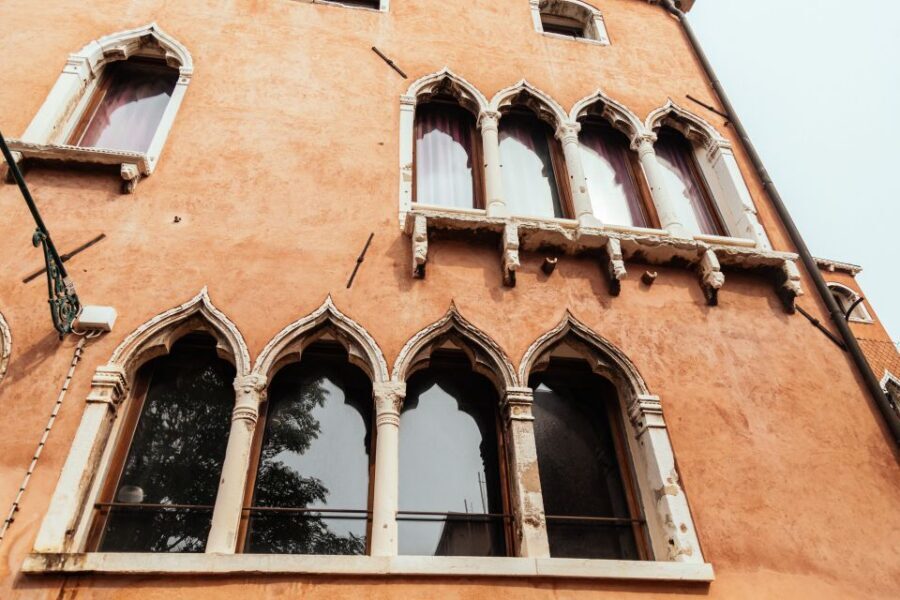 Venice: Off the Beaten Track Private City Tour - Venice’s off-track switch: why Dorsoduro works