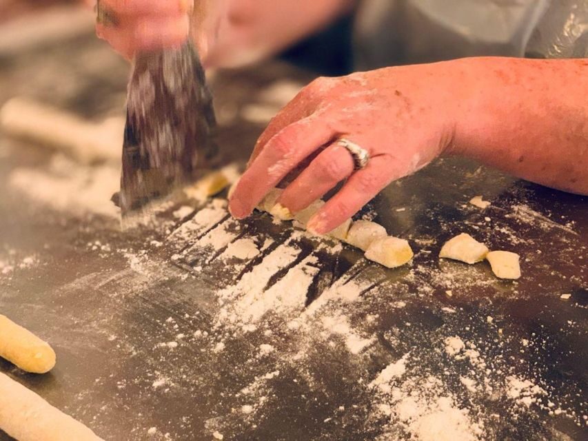 Venice: Pasta and Tiramisu Cooking Class with Wine - Venice in 3 Hours: What You Actually Learn in the Kitchen
