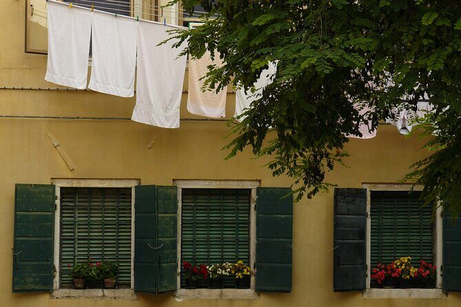 Venice Photography Walking Tour with Private Guide - Gear and readiness: what “basic knowledge” really means