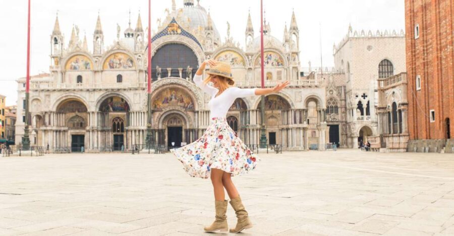 Venice: Photoshoot at Piazza San Marco and the Canals - Piazza San Marco: Why This Is the Right Place for a Photo Shoot