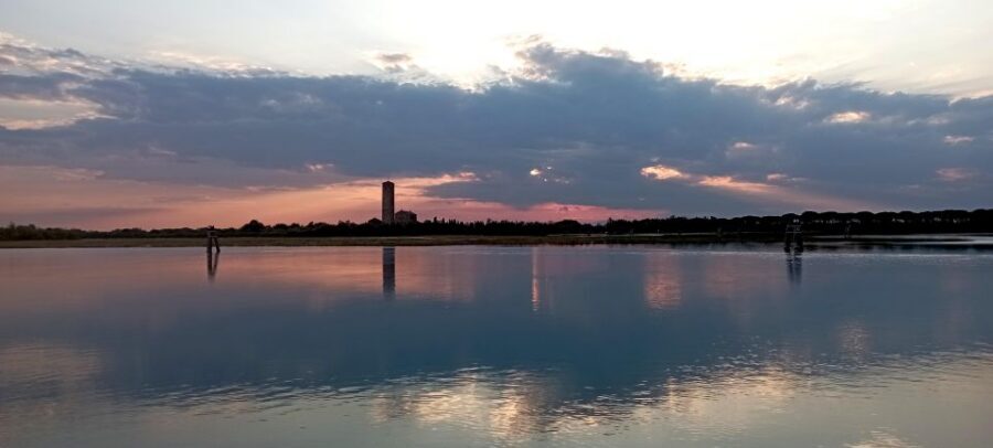 Venice: private boat tour to Murano, Burano, Torcello - A calmer way to see Murano, Burano, and Torcello