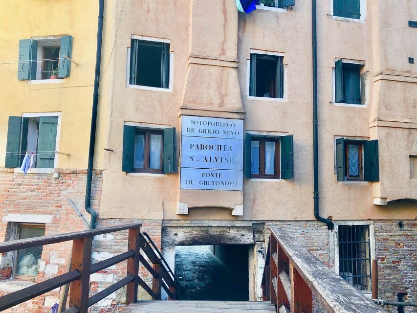 Venice: Private Cannaregio and Jewish Quarter Tour - The old Jewish cemetery idea on the Lido