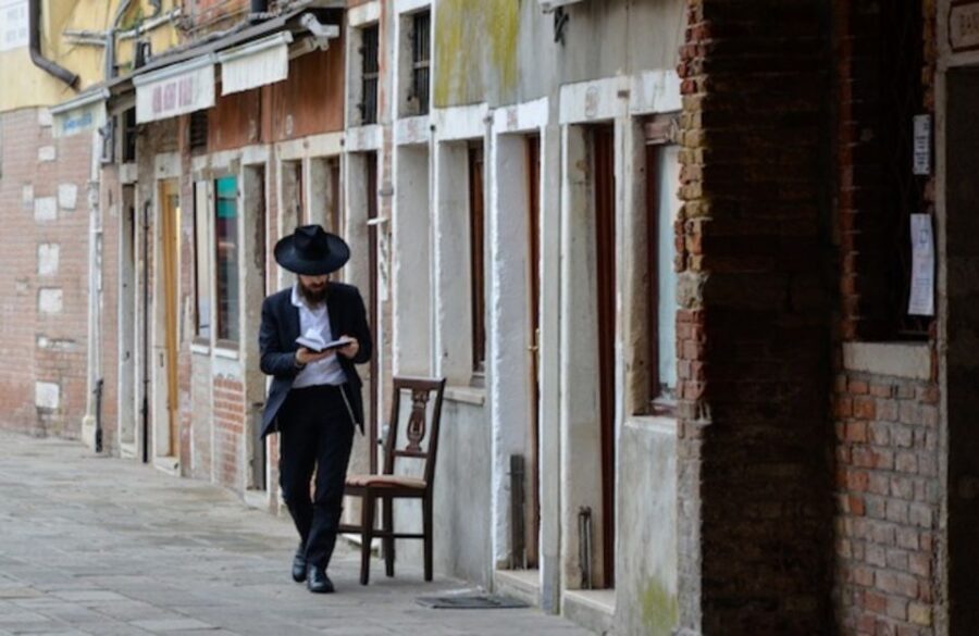 Venice: Private Cannaregio and Jewish Quarter Tour - Tintoretto’s Venice: why seeing the places matters