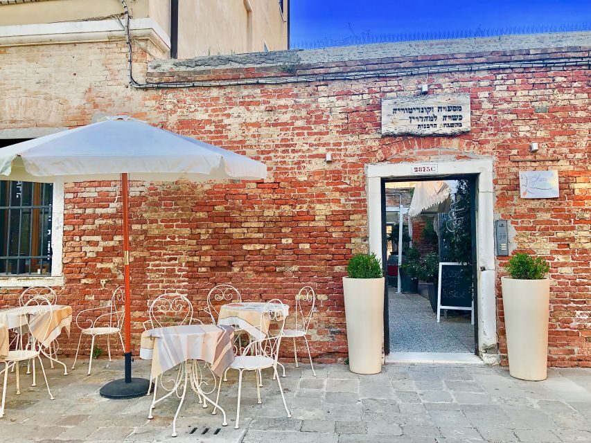 Venice: Private Cannaregio and Jewish Quarter Tour - Santifying the day with views over the northern lagoon