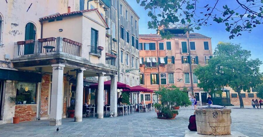 Venice: Private Cannaregio and Jewish Quarter Tour - Starting at Campo San Bortolomio: get your bearings fast