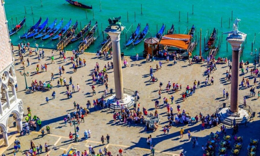 Venice: Private City Hidden Gems and Local Hotspots Tour - Santa Maria della Salute and Zattere for canal views that reset your brain