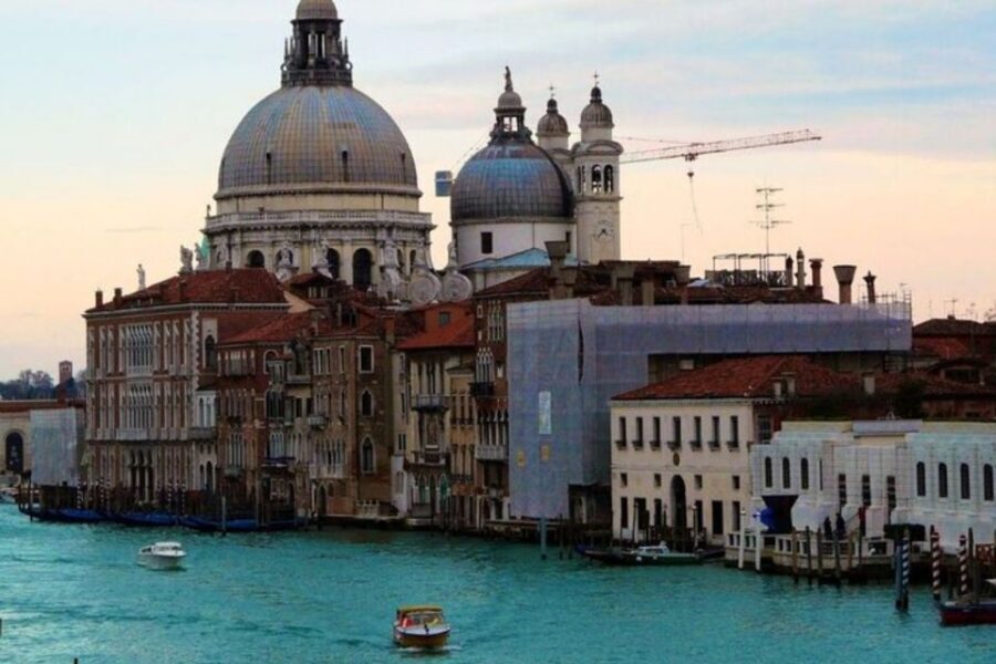 Venice : Private Custom Walking Tour With A Local Guide - Key things that make this tour worth it