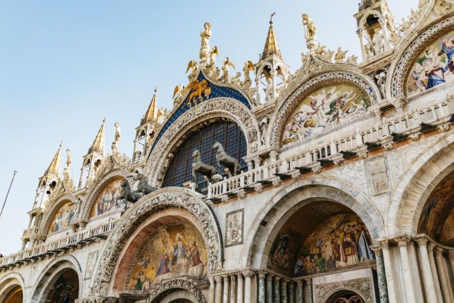 Venice: Private Entry Doge Palace & St. Mark Terraces Tour - St. Mark’s Basilica priority entry: Mosaics, domes, and style layers