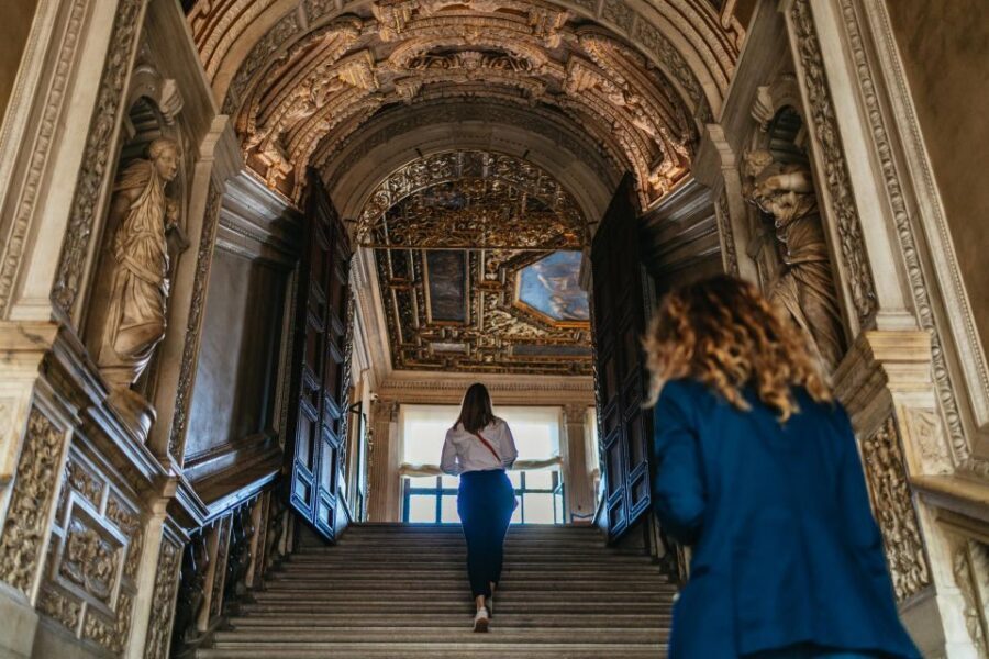 Venice: Private Entry Doge Palace & St. Mark Terraces Tour - The basilica terrace view: Lagoon panorama you’ll actually use