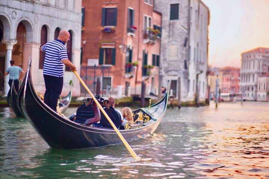 Venice: Private Gondola Ride - Smooth water, real Venice pacing: what crowds can change