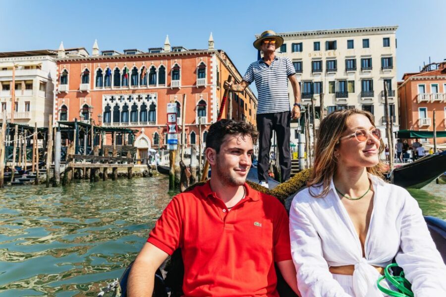Venice: Private Gondola Ride along Grand Canal - Key things to know before you go