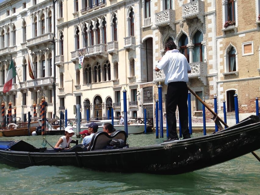Venice: Private Gondola Ride Experience - Pricing and Value: Is $225.44 per Group Fair?