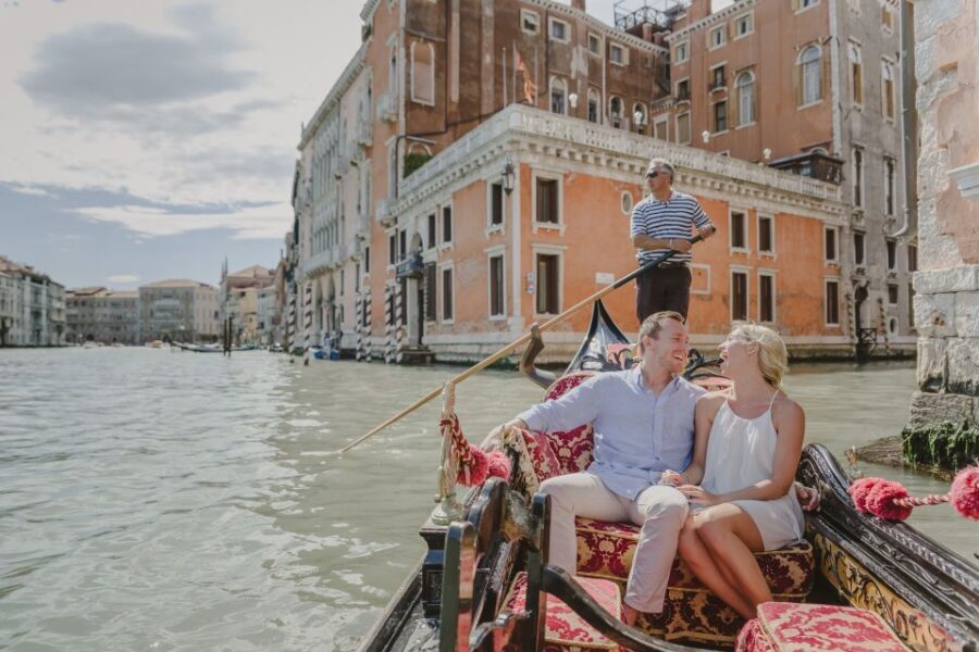 Venice: Private Gondola Ride with Photo Shoot - Key points before you go