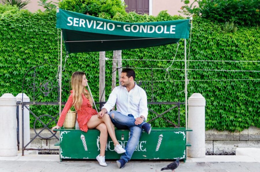 Venice: Private Gondola Ride with Photo Shoot - Small rules that affect comfort (shoes, bags, and who should book)