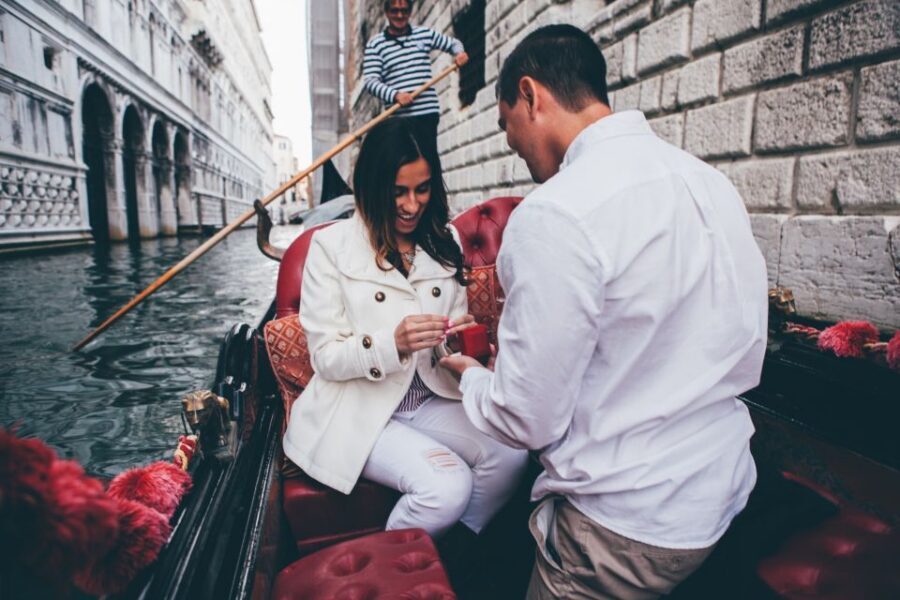 Venice: Private Gondola Ride with Professional Photographer - Why this Venice gondola feels different than a standard ride