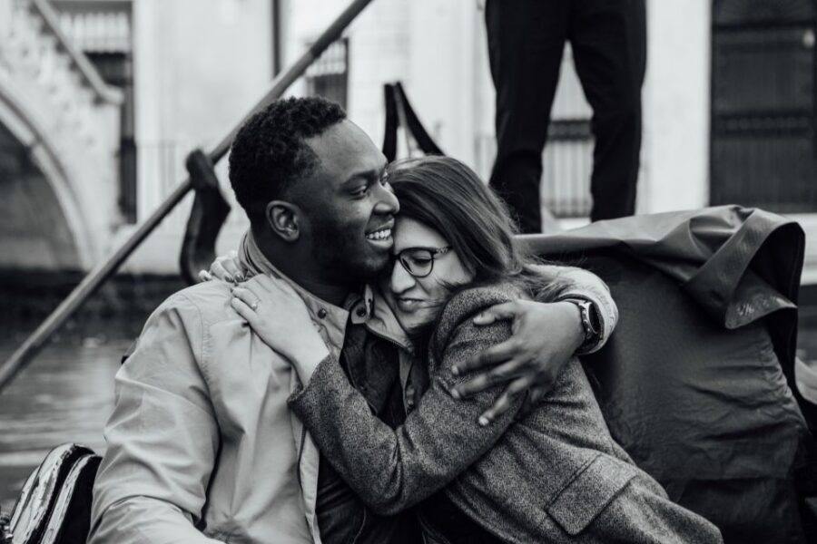 Venice: Private Gondola Ride with Professional Photographer - Working with your photographer: how you get candid shots without feeling weird