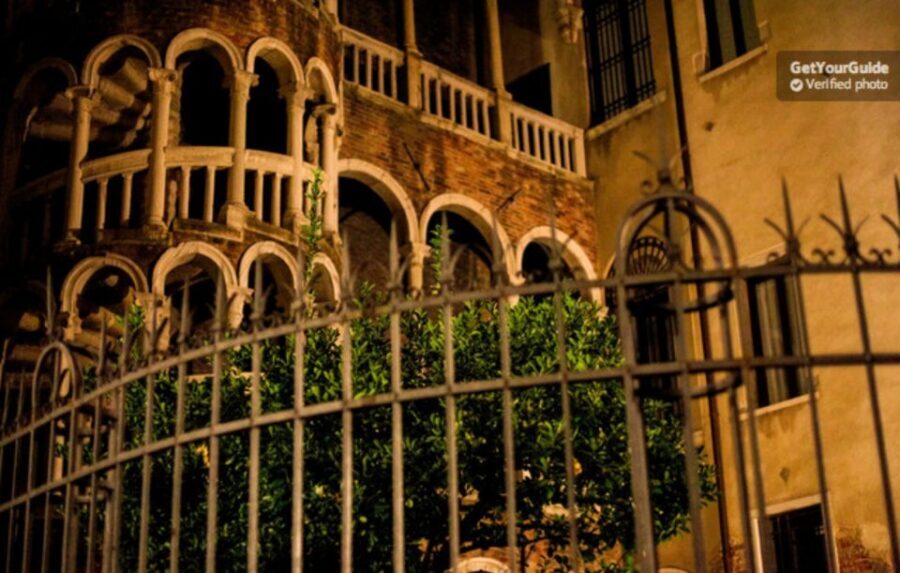 Venice: Private Murders & Mysteries Tour - Secret Courtyards, Architectural Gems, and That Spiral Staircase