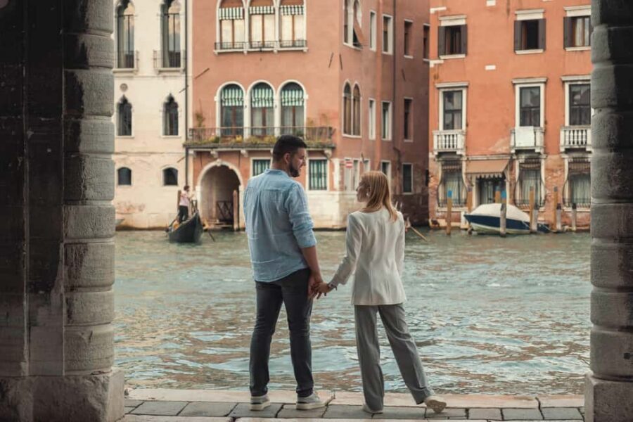 Venice: Private Professional Photoshoot - Rialto Bridge - Practical tips so your photos look great fast