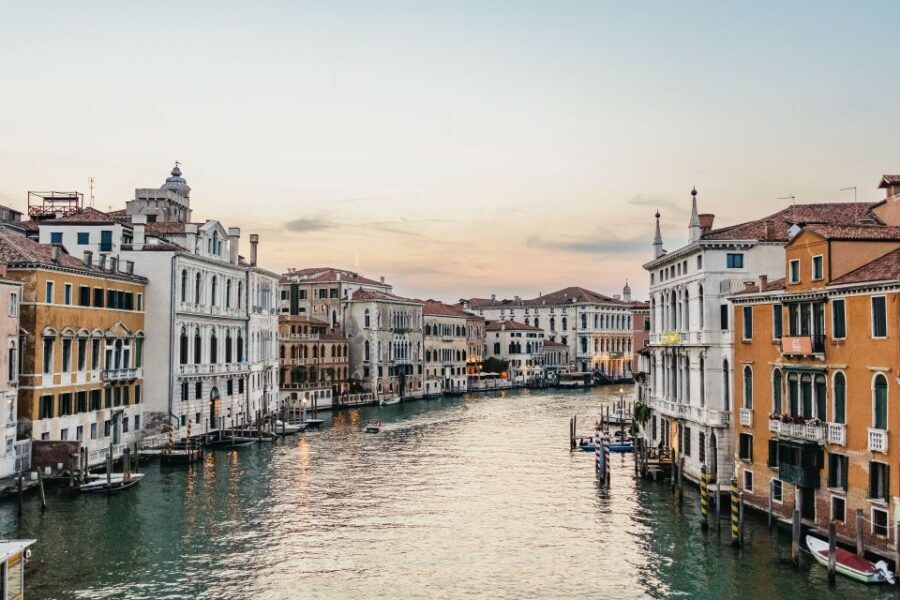 Venice: Private Tour with a Local Guide - Meet Your Guide at Your Accommodation (and Skip the First Hassle)