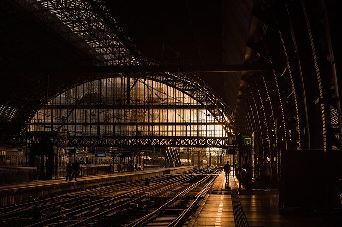 Venice Private Transfer (Hotel, Port, Venice or Treviso Airport, Mestre TrainSt) - Cruise Port to Downtown: Handling the Real Venice Terminal Problem