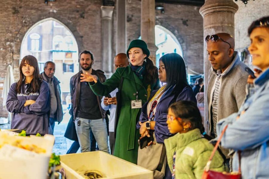 Venice: Rialto Market Food and Wine Lunchtime Tour - Pace, group size, and why the tour feels personal