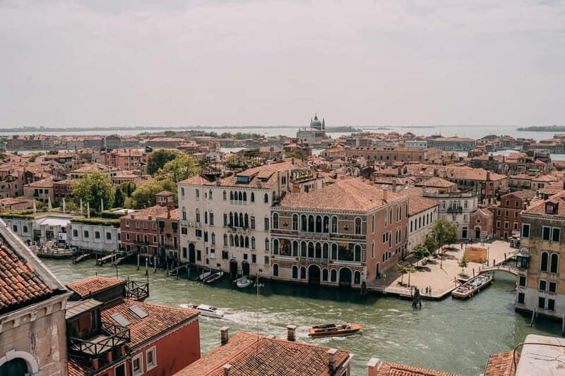 Venice: Rooftop Terraces Tour with Prosecco - Group Size and the Guide Factor: Why It Feels Personal