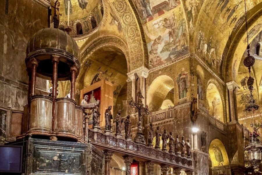 Venice: Saint Mark's Basilica Guided Tour - Meeting at the Right Spot Near Correr Museum