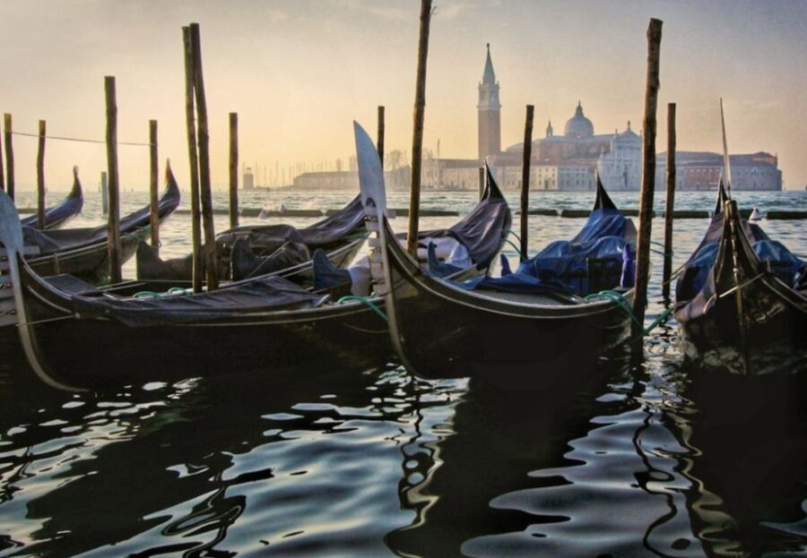 Venice: Saint Mark's Basilica Private Tour at Night - Price and value: what $141.61 per person is really buying