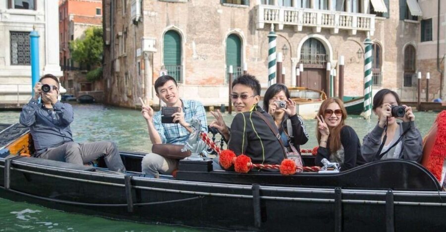 Venice Shared Gondola Ride - What you’re really buying in a Venice shared gondola ride