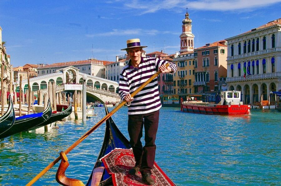 Venice: Shared Gondola Ride through the Lagoon City - Teatro La Fenice and Punta della Dogana: Drama at the Waterline