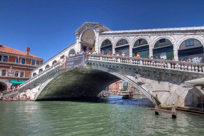 Venice Sightseeing Walking Tour with a Local Expert - Why this 2-hour Venice walk is a smart first move