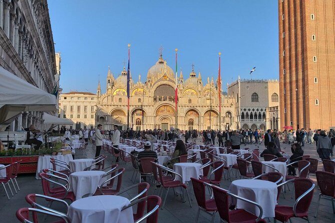 Venice Skip the line of San Mark Basilica and Doge's Palace Tour - Doge’s Palace in 90 minutes: Gothic marble, Tintoretto frescoes, and the prisons