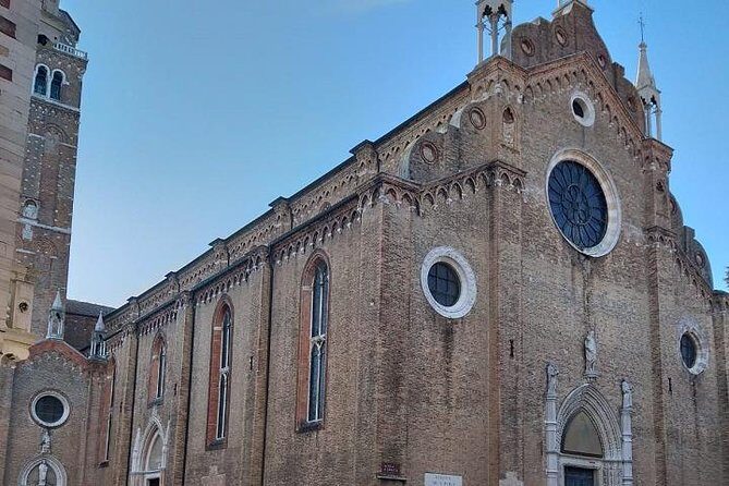 Venice Small Group Walking Tour of Most-Famous Sites &Attractions - Campiello dei Squelini to Dorsoduro: getting your bearings fast
