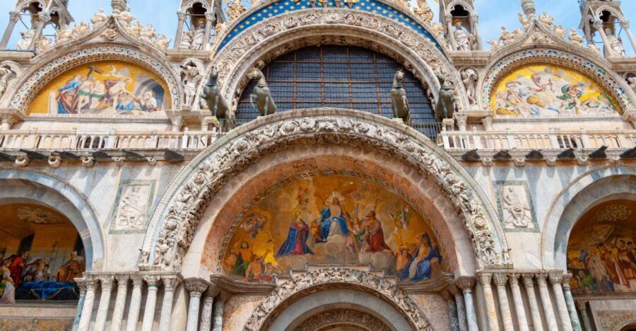 Venice: St. Mark's Basilica and Gondola Morning Tour - Piazza San Marco First: Get Your Bearings Before the Crowd Swallows You