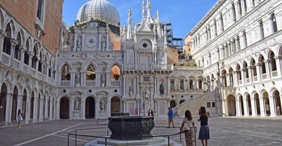 Venice: St. Mark's Basilica, Doge's Palace and Glass Factory - Doge’s Palace: power rooms, Golden Staircase, and a prison story