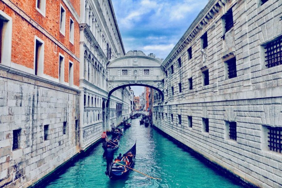 Venice: St Mark's Basilica, Doge's Palace, and Gondola Ride - St Mark’s Basilica: Mosaics, Biblical Scenes, and the Horses Museum