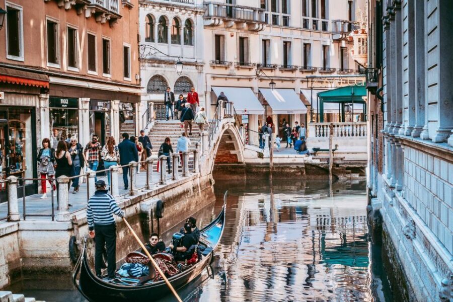 Venice: St Mark's Basilica & Gondola in the afternoon - Piazza San Marco: your 20 minutes of orientation